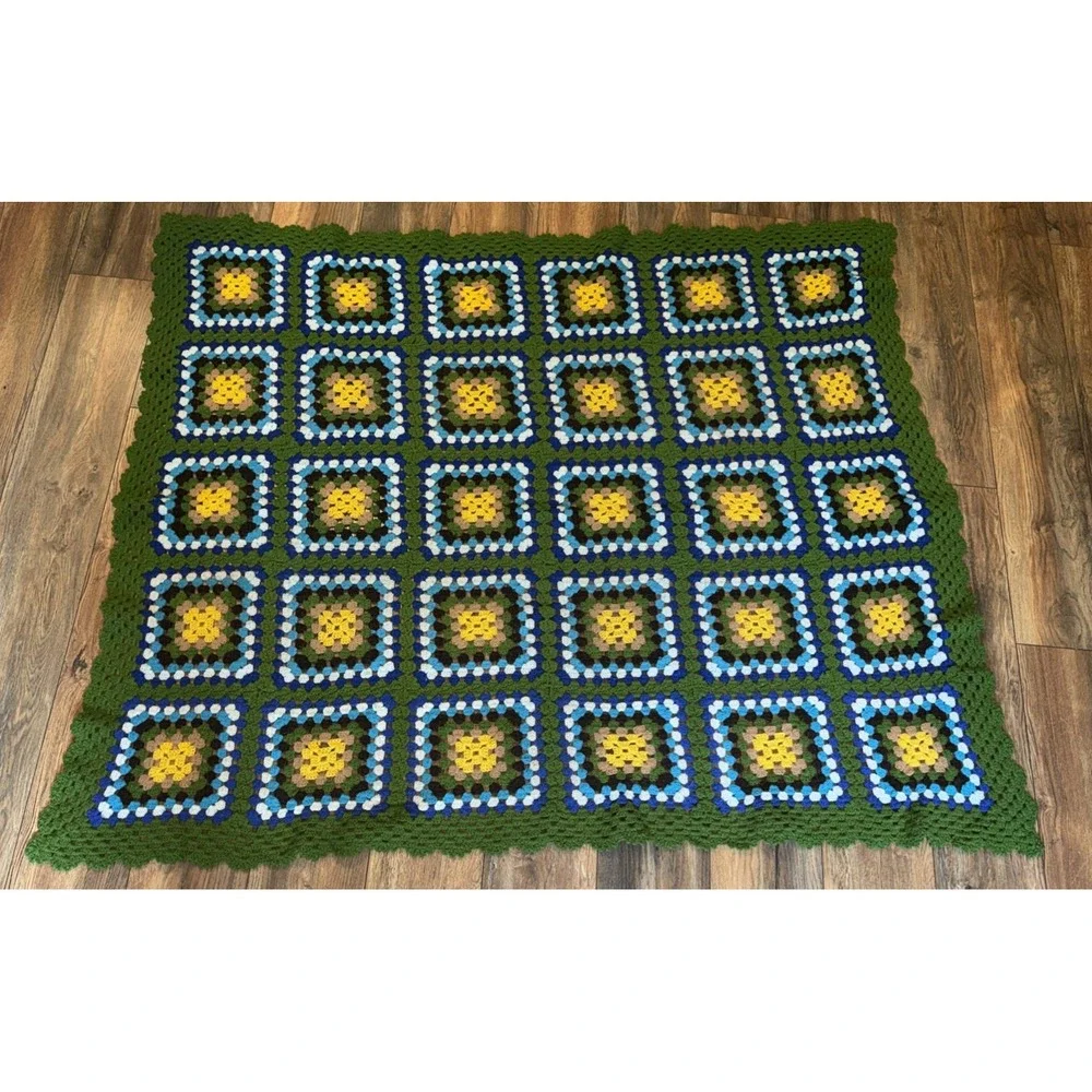 Vtg Granny Square Crochet Afghan Blanket Throw Green Base 5.5‎ ft by 4.6 ft
